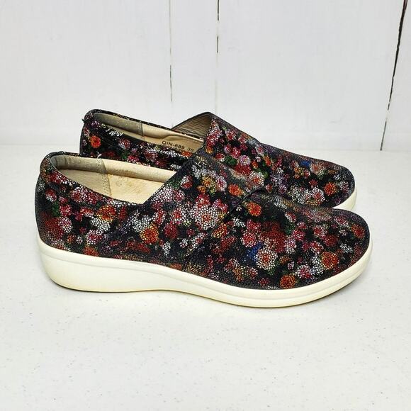 Traq Alegria Qin Garland Floral Print Leather Wedge Heel Professional Clogs 38 - Picture 2 of 12